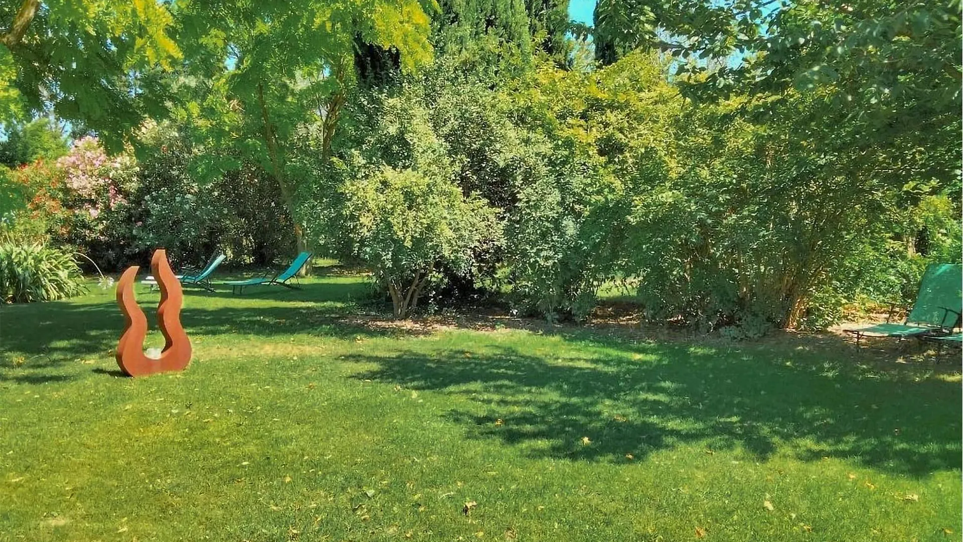 7 Bedroom Gorgeous Home In Tarascon France