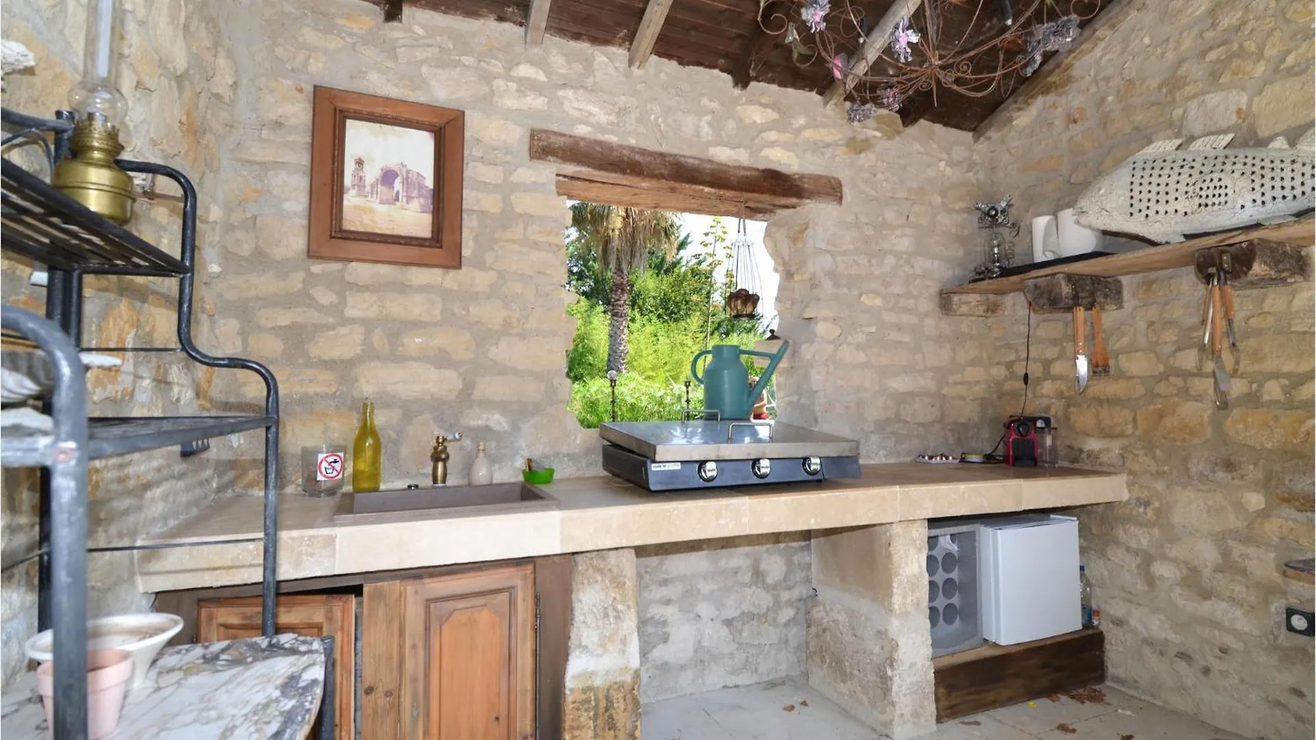 7 Bedroom Gorgeous Home In Tarascon Holiday home