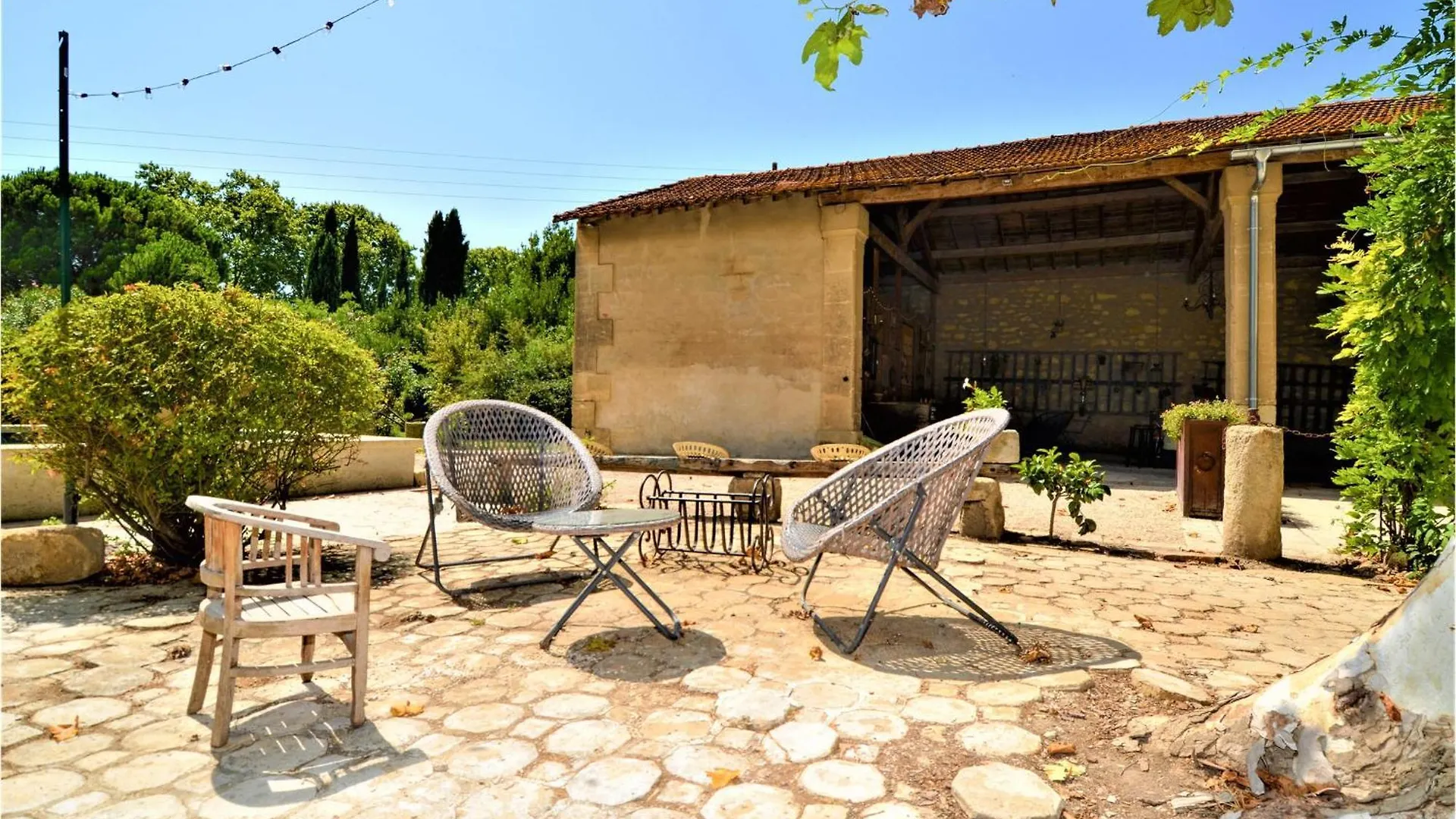 7 Bedroom Gorgeous Home In Tarascon Holiday home