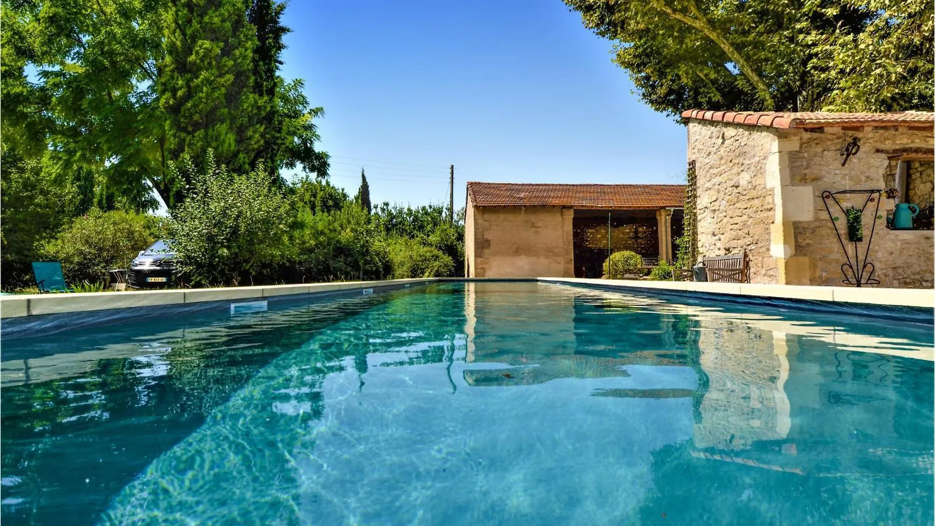 7 Bedroom Gorgeous Home In Tarascon France