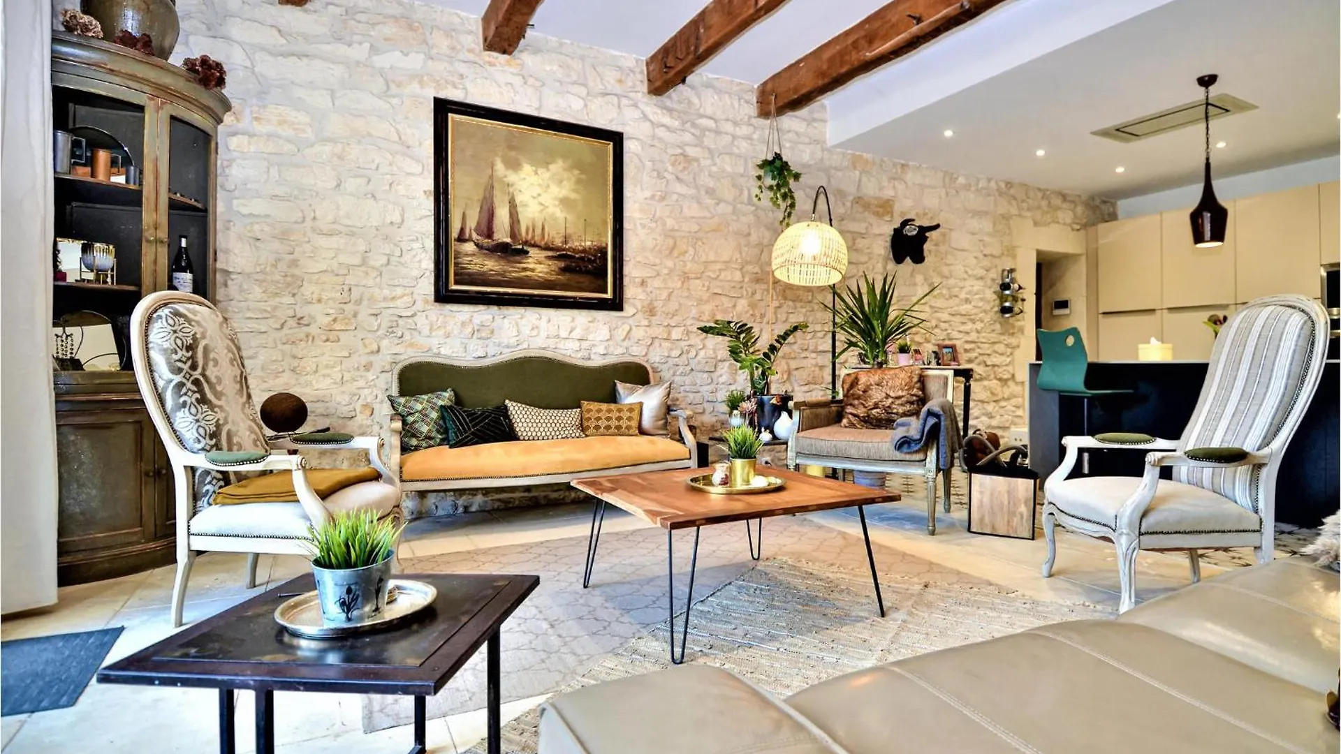 7 Bedroom Gorgeous Home In Tarascon Holiday home