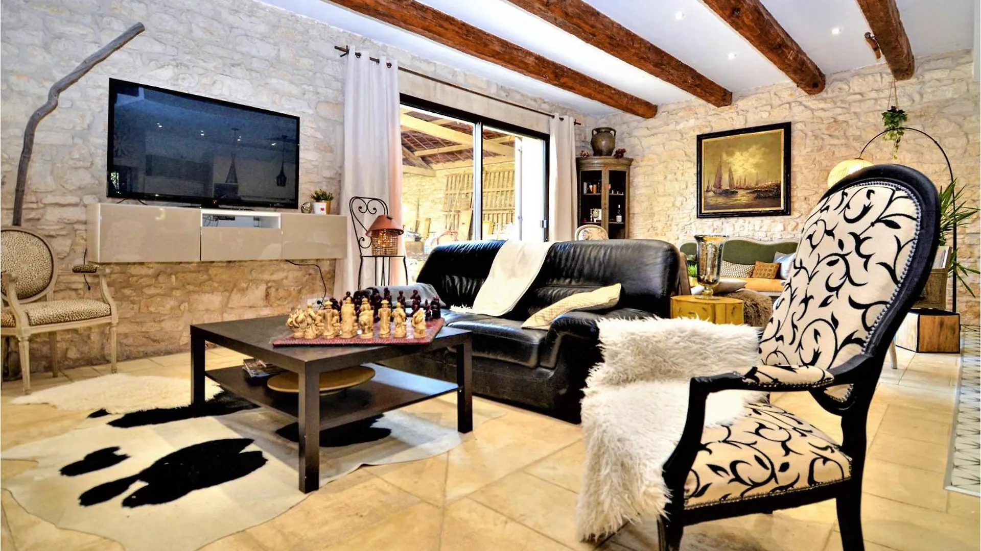 Holiday home 7 Bedroom Gorgeous Home In Tarascon